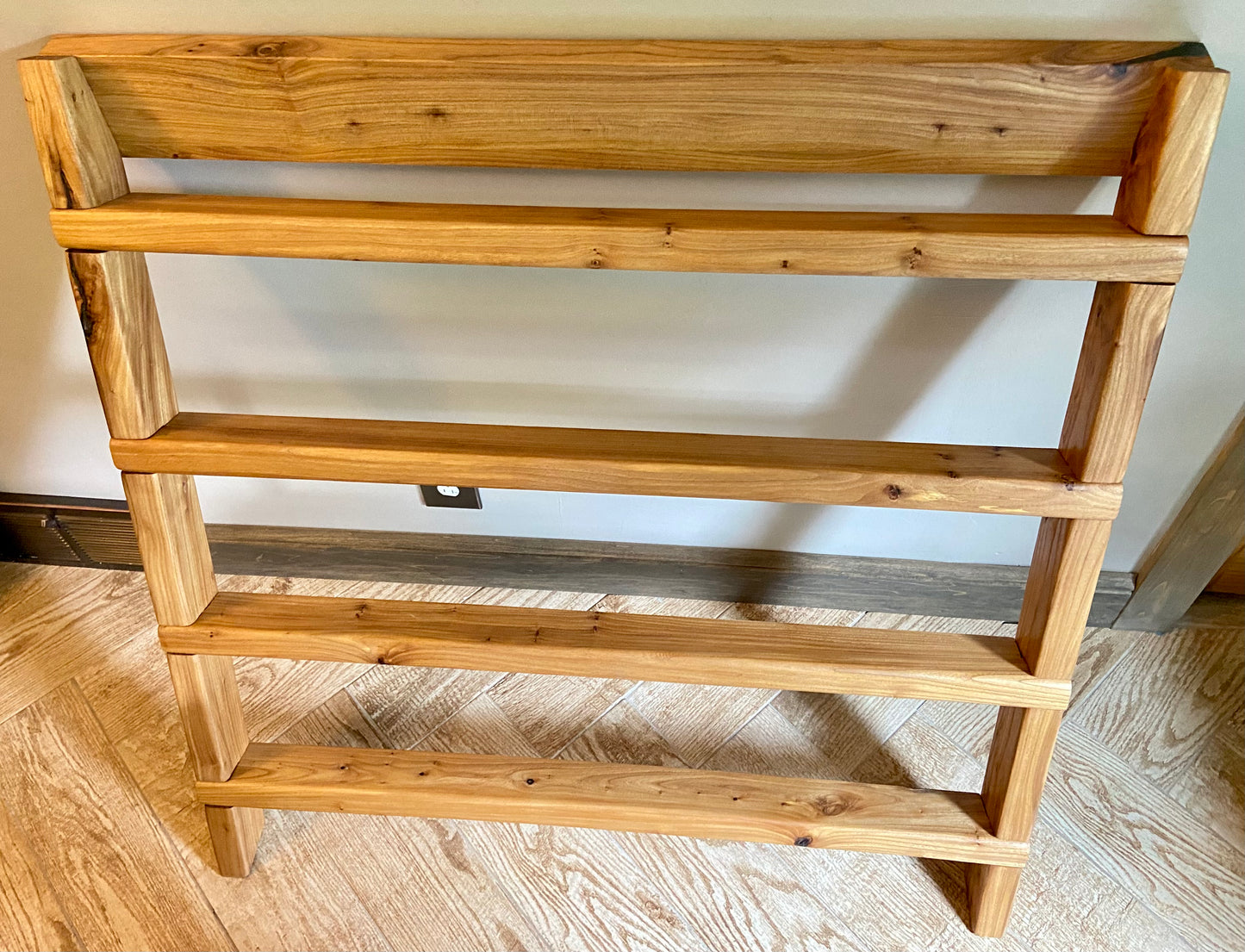 Rustic Southwestern Style Chestnut Blanket Display Ladder