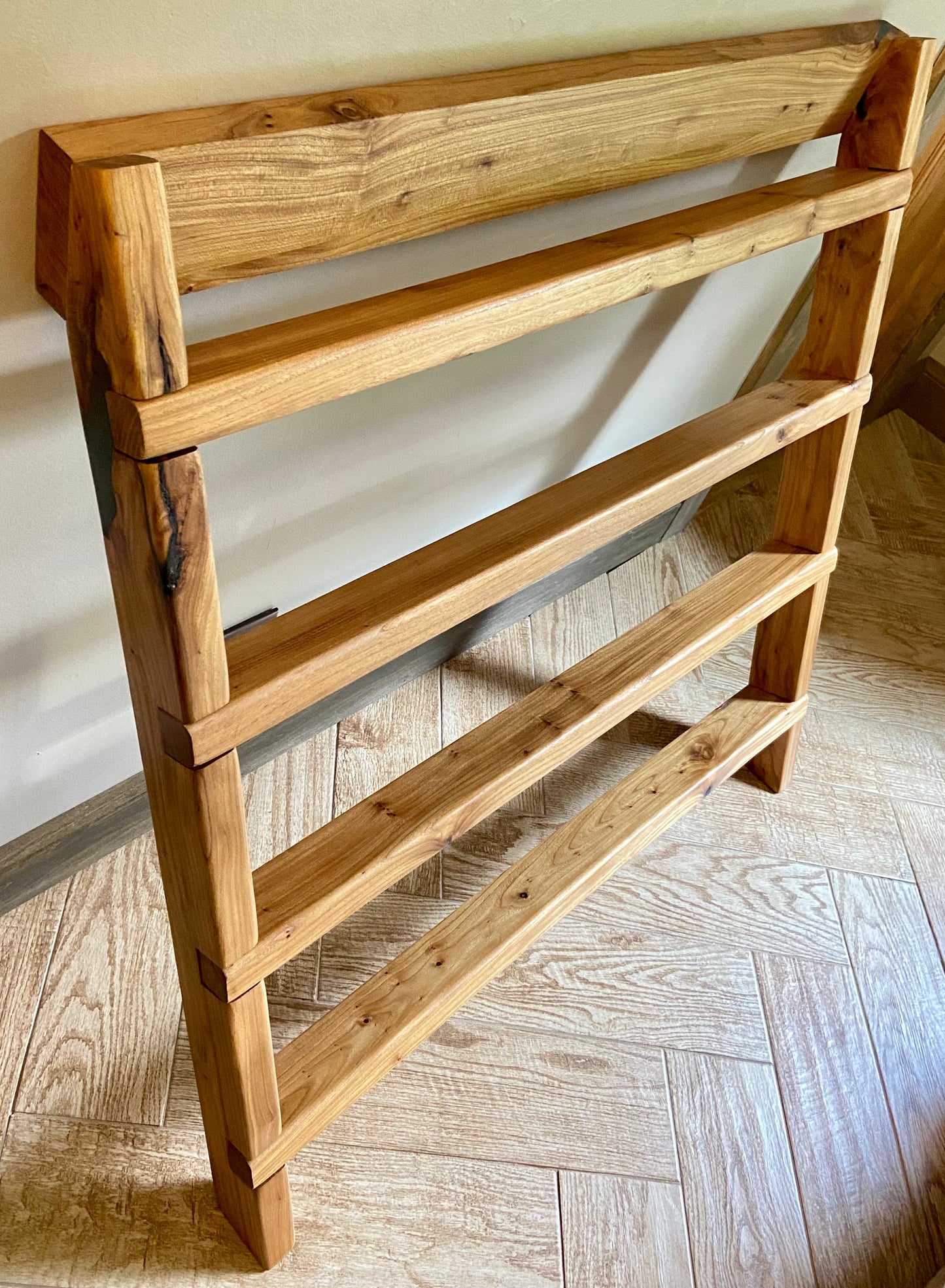 Rustic Southwestern Style Chestnut Blanket Display Ladder
